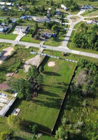 1229 County Road 5100 Road, Cleveland, TX 77327