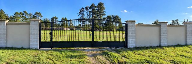 1229 County Road 5100 Road, Cleveland, TX 77327