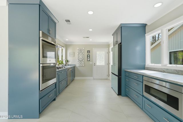 13 Lenora Drive, Hilton Head Island, SC 29926