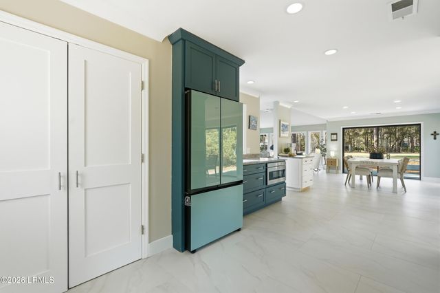 13 Lenora Drive, Hilton Head Island, SC 29926