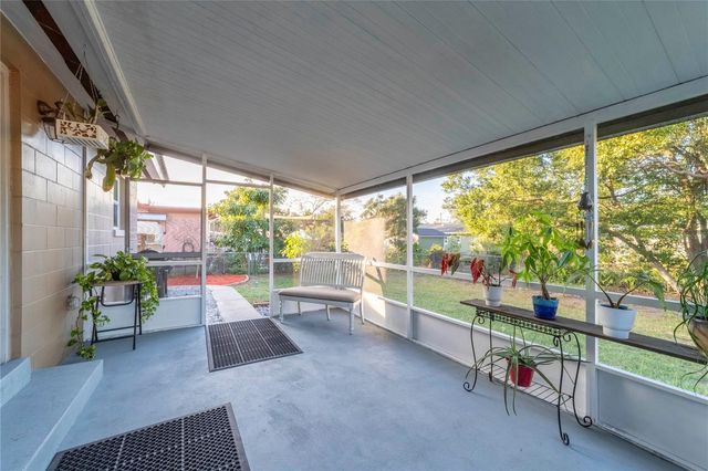 603 W PENNSYLVANIA AVENUE, Deland, FL 32720