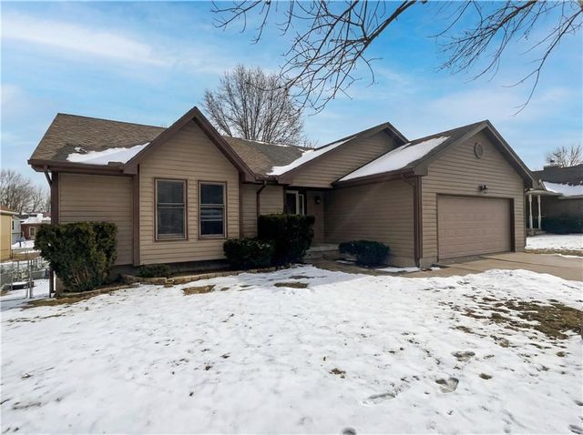 1703 Park Lane, Kearney, MO 64060