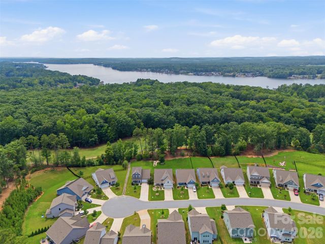 142 Fawnwood Court, Mount Gilead, NC 27306