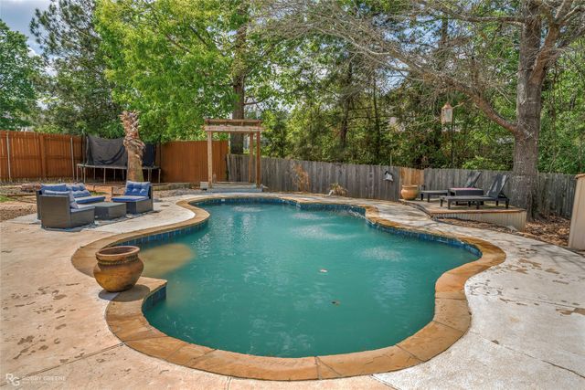 4890 Mulligan Circle, Shreveport, LA 71107