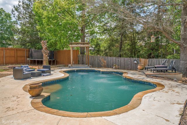 4890 Mulligan Circle, Shreveport, LA 71107