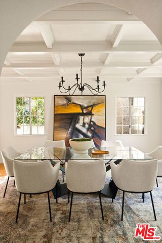 3706 Effingham Place, Los Angeles, CA 90027