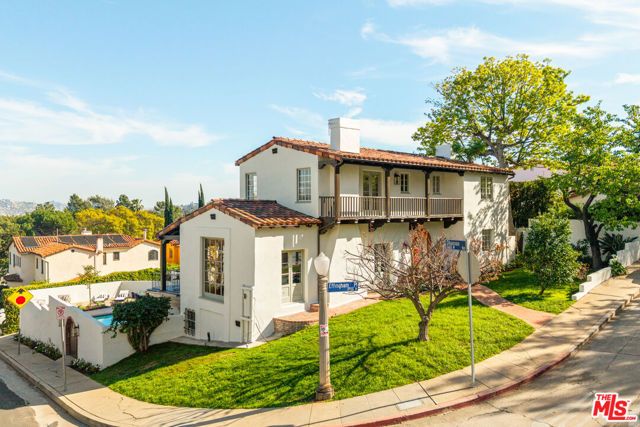 3706 Effingham Place, Los Angeles, CA 90027