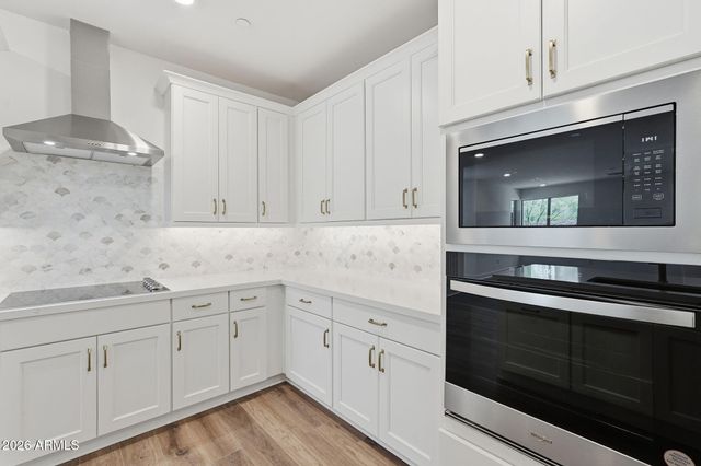 2121 W SONORAN DESERT Drive 158, Phoenix, AZ 85085