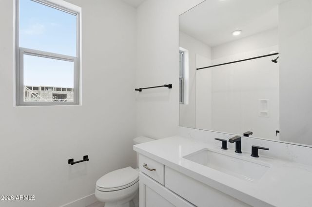 2121 W SONORAN DESERT Drive 158, Phoenix, AZ 85085