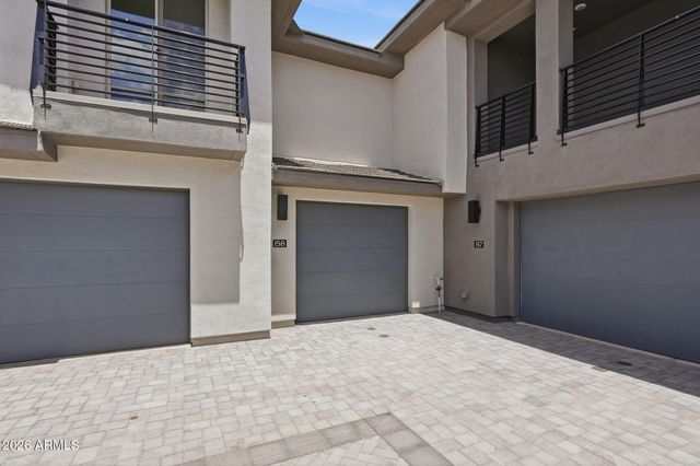 2121 W SONORAN DESERT Drive 158, Phoenix, AZ 85085