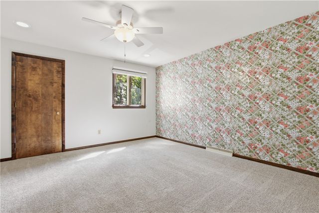 111 Balboa Drive, Monongahela, PA 15063