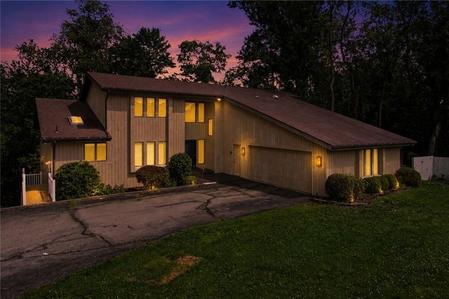 111 Balboa Drive, Monongahela, PA 15063