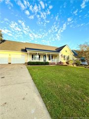 2833 Beringer Drive, Fayetteville, NC 28306
