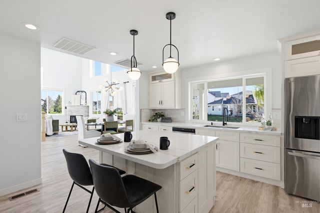 1170 N Champions Pl, Eagle, ID 83616