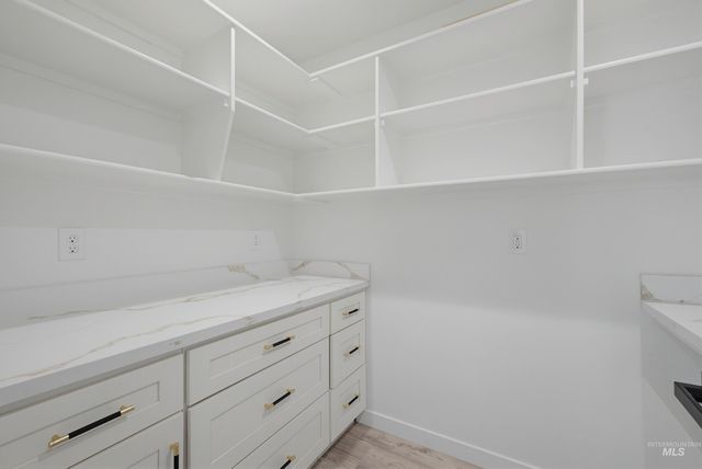 1170 N Champions Pl, Eagle, ID 83616