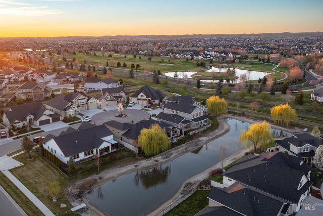 1170 N Champions Pl, Eagle, ID 83616