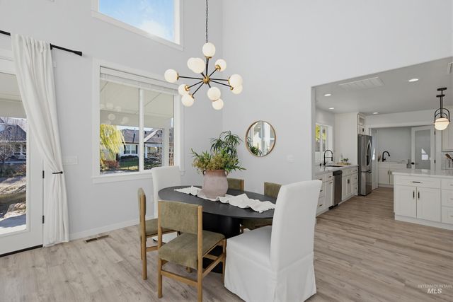 1170 N Champions Pl, Eagle, ID 83616