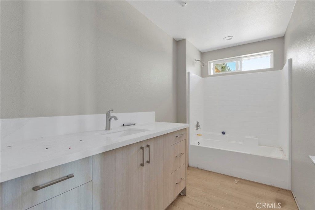 Image 7 of property listing at 15025 Olive St, Hesperia, CA 92345