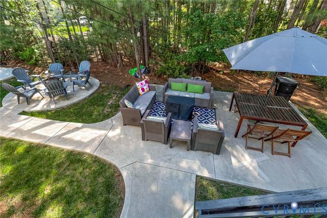 10536 Brightstone Dr, Midlothian, VA 23112