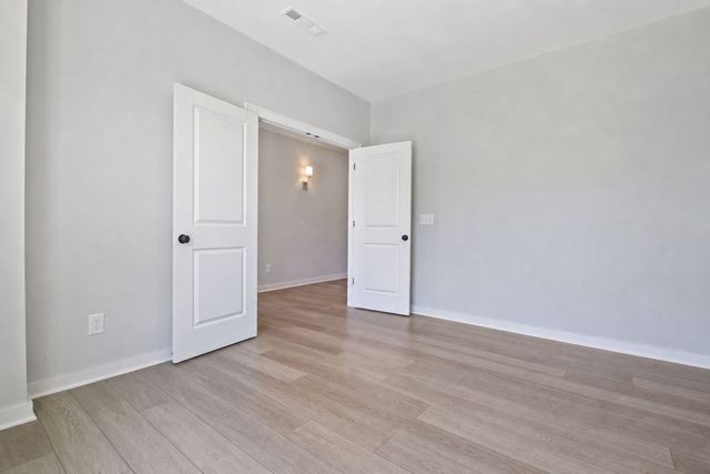917 Plowson Rd, Mount Juliet, TN 37122