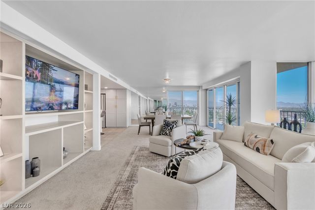 3111 Bel Air Drive 18B, Las Vegas, NV 89109
