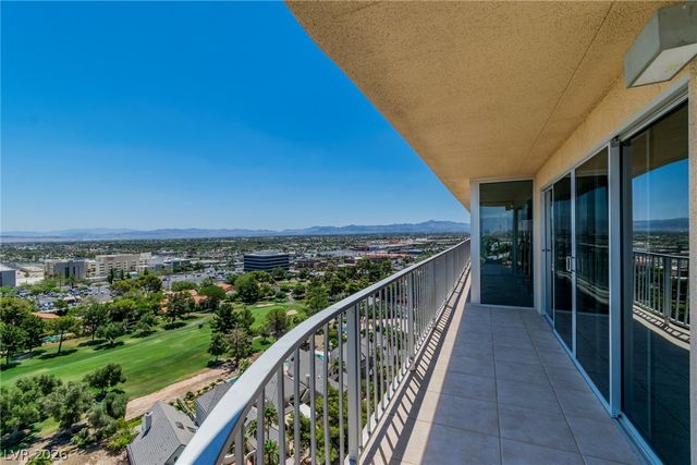 3111 Bel Air Drive 18B, Las Vegas, NV 89109