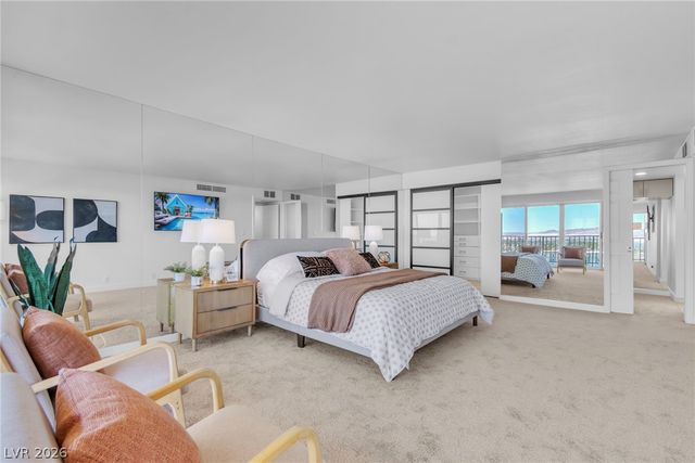 3111 Bel Air Drive 18B, Las Vegas, NV 89109