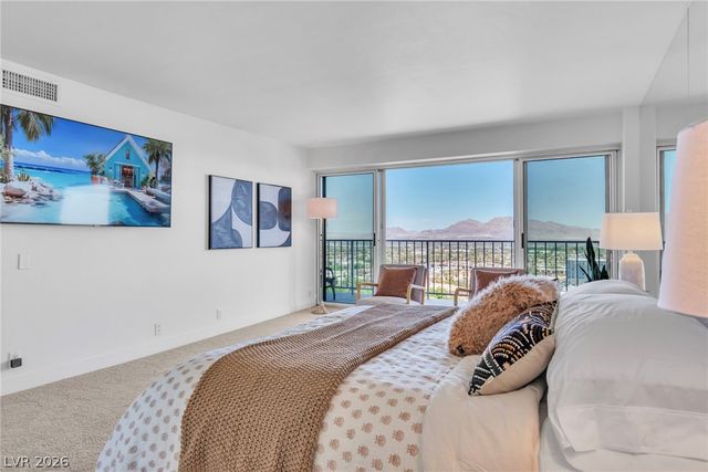 3111 Bel Air Drive 18B, Las Vegas, NV 89109