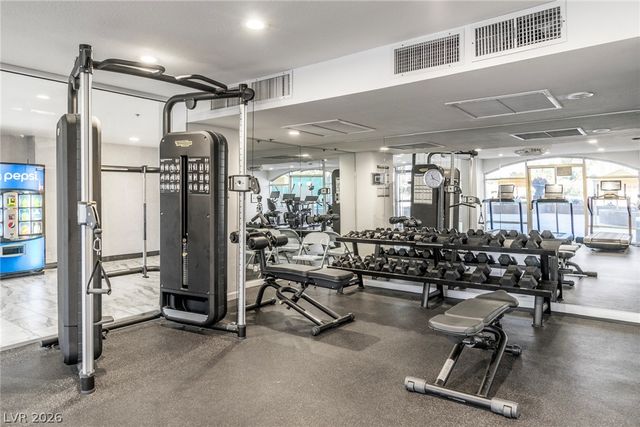 3111 Bel Air Drive 18B, Las Vegas, NV 89109