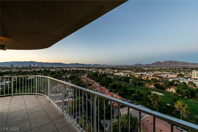 3111 Bel Air Drive 18B, Las Vegas, NV 89109