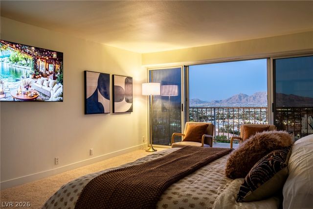 3111 Bel Air Drive 18B, Las Vegas, NV 89109
