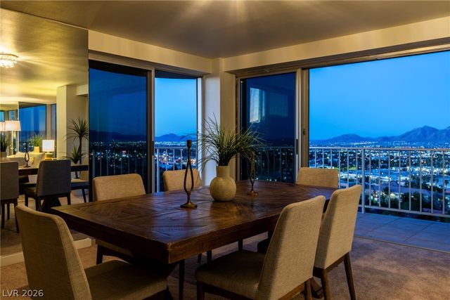 3111 Bel Air Drive 18B, Las Vegas, NV 89109