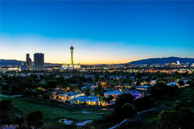3111 Bel Air Drive 18B, Las Vegas, NV 89109