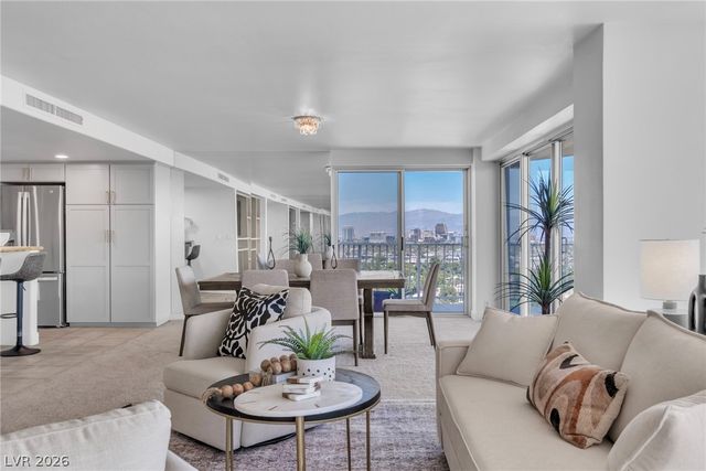 3111 Bel Air Drive 18B, Las Vegas, NV 89109