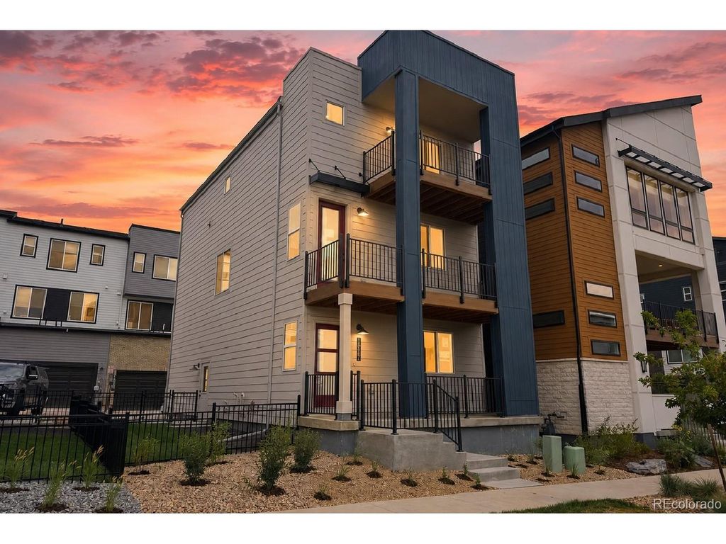 16567 Peak St, Broomfield, CO 80023