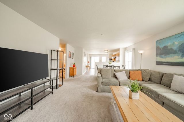 406 Warrior Court, Sheridan, IN 46069