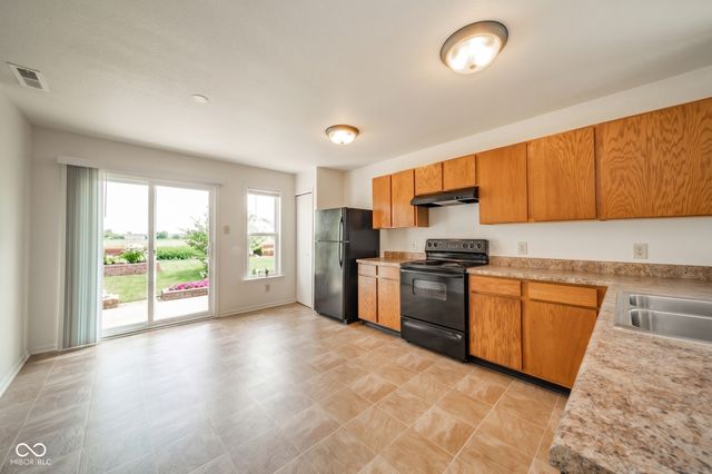 406 Warrior Court, Sheridan, IN 46069