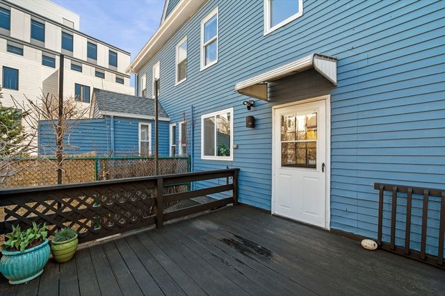 27 Riverdale St 27, Boston, MA 02134