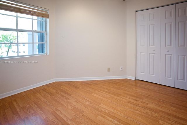 1361 Cottonwood Cir, Weston, FL 33326