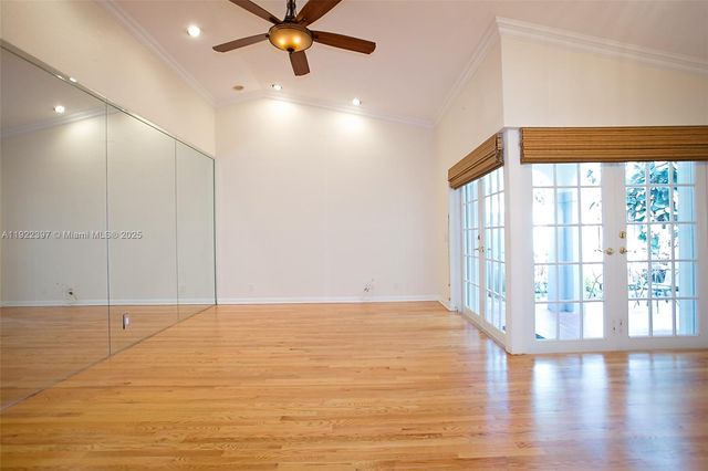 1361 Cottonwood Cir, Weston, FL 33326