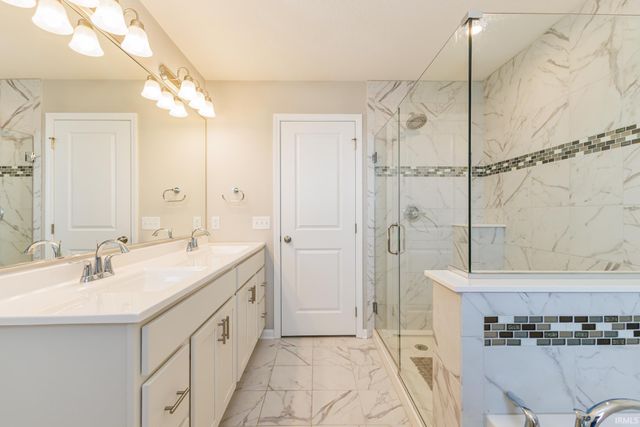 11720 Fazio Drive, Fort Wayne, IN 46818
