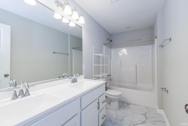 11720 Fazio Drive, Fort Wayne, IN 46818