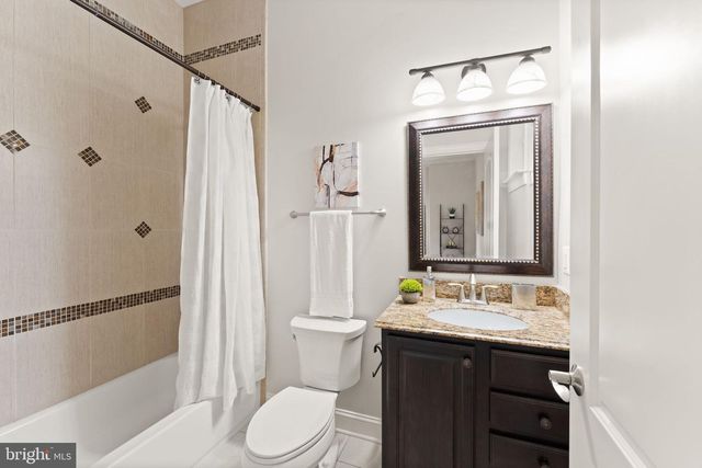 3906 ESTEL RD, Fairfax, VA 22031