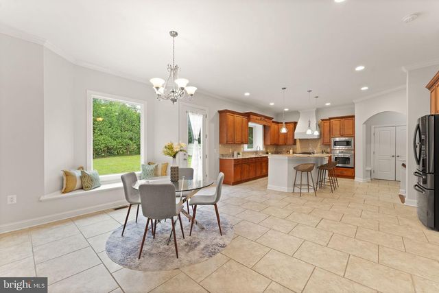 3906 ESTEL RD, Fairfax, VA 22031