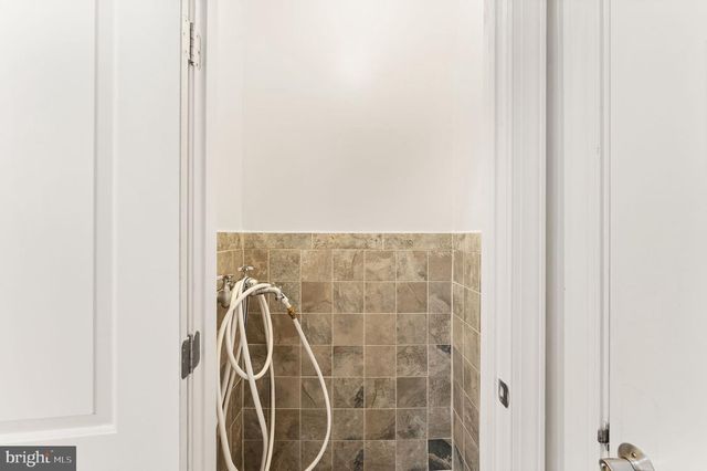 3906 ESTEL RD, Fairfax, VA 22031