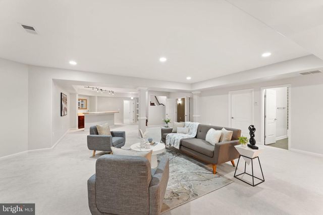 3906 ESTEL RD, Fairfax, VA 22031