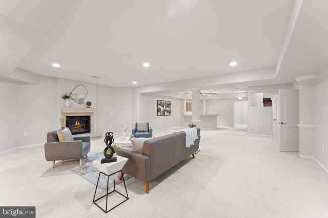 3906 ESTEL RD, Fairfax, VA 22031
