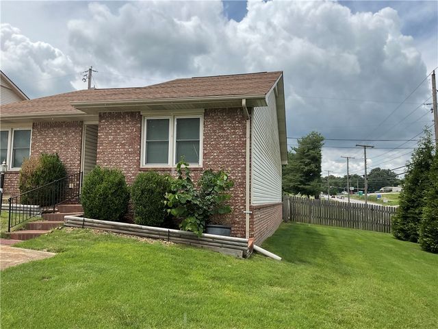1800 Capps Road 8, Harrison, AR 72601