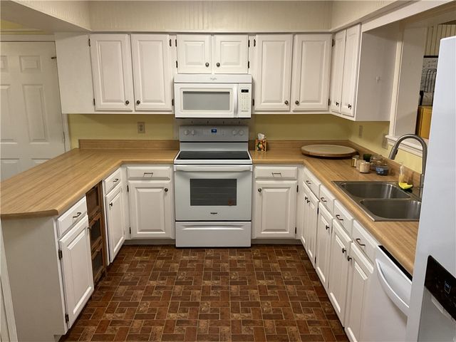 1800 Capps Road 8, Harrison, AR 72601
