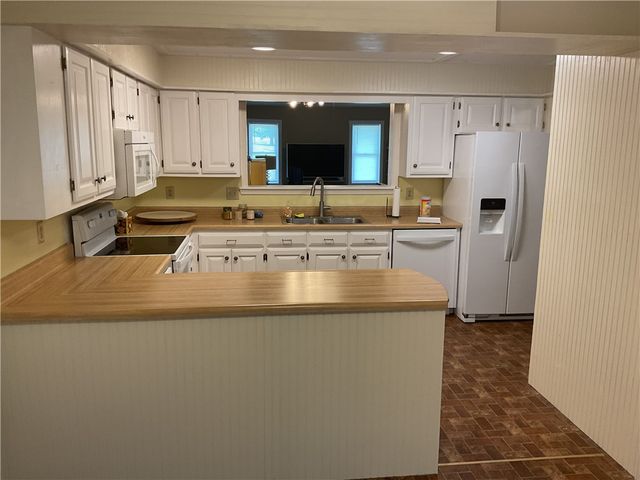 1800 Capps Road 8, Harrison, AR 72601